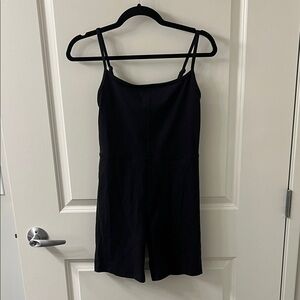 Aritzia “Wilfred free” divinity romper size medium
